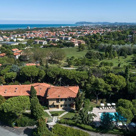 Residenze Al Colle Dei Pini Aparthotel Riccione Luaran gambar