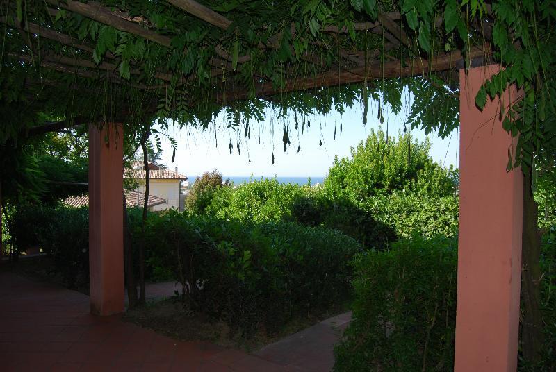 Residenze Al Colle Dei Pini Aparthotel Riccione Luaran gambar