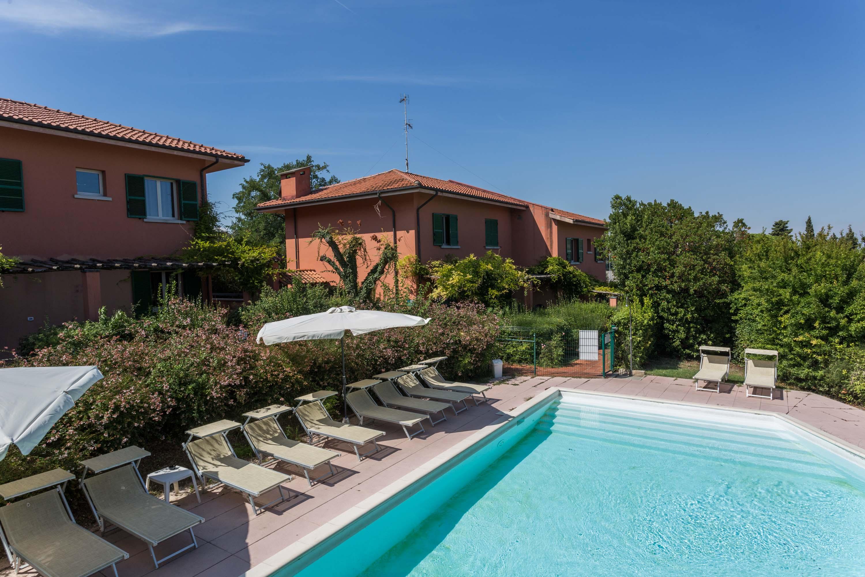 Residenze Al Colle Dei Pini Aparthotel Riccione Luaran gambar
