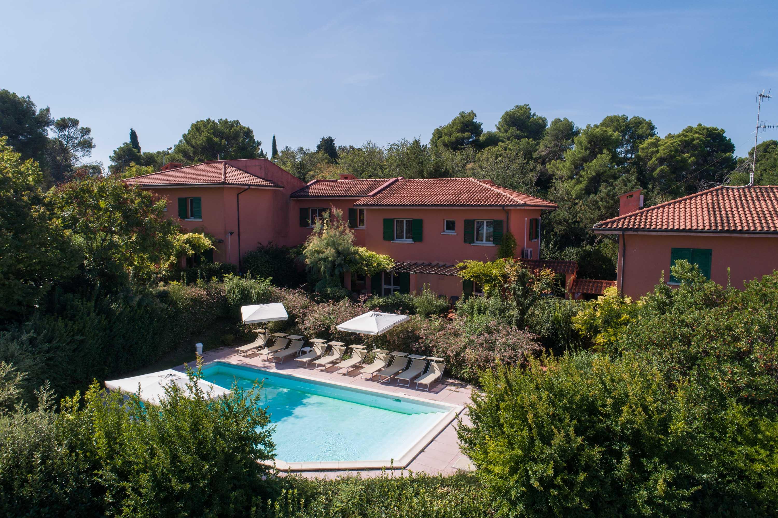Residenze Al Colle Dei Pini Aparthotel Riccione Luaran gambar