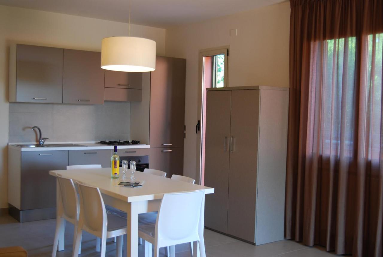 Residenze Al Colle Dei Pini Aparthotel Riccione Luaran gambar